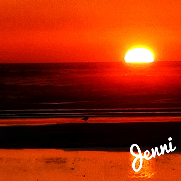 Meet your Posher, Jenni - Picture 3 of 9